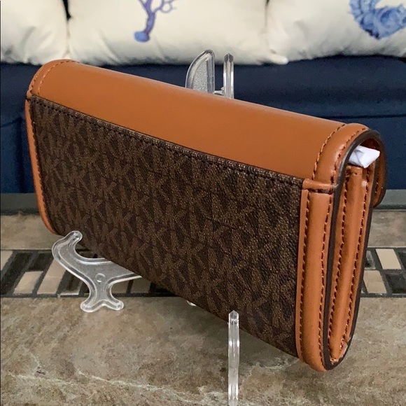 MICHAEL KORS FULTON LG FLP CONTINENTAL WALLET - Picture 8 of 15